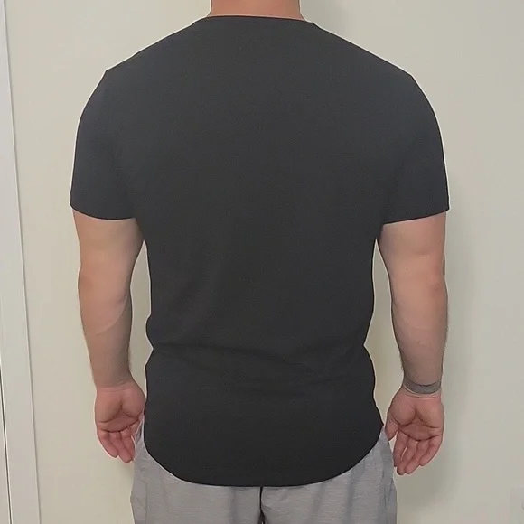 Cuts Curved Hem Tee - Picture 4 of 5